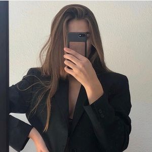 Meet your Posher, Dana